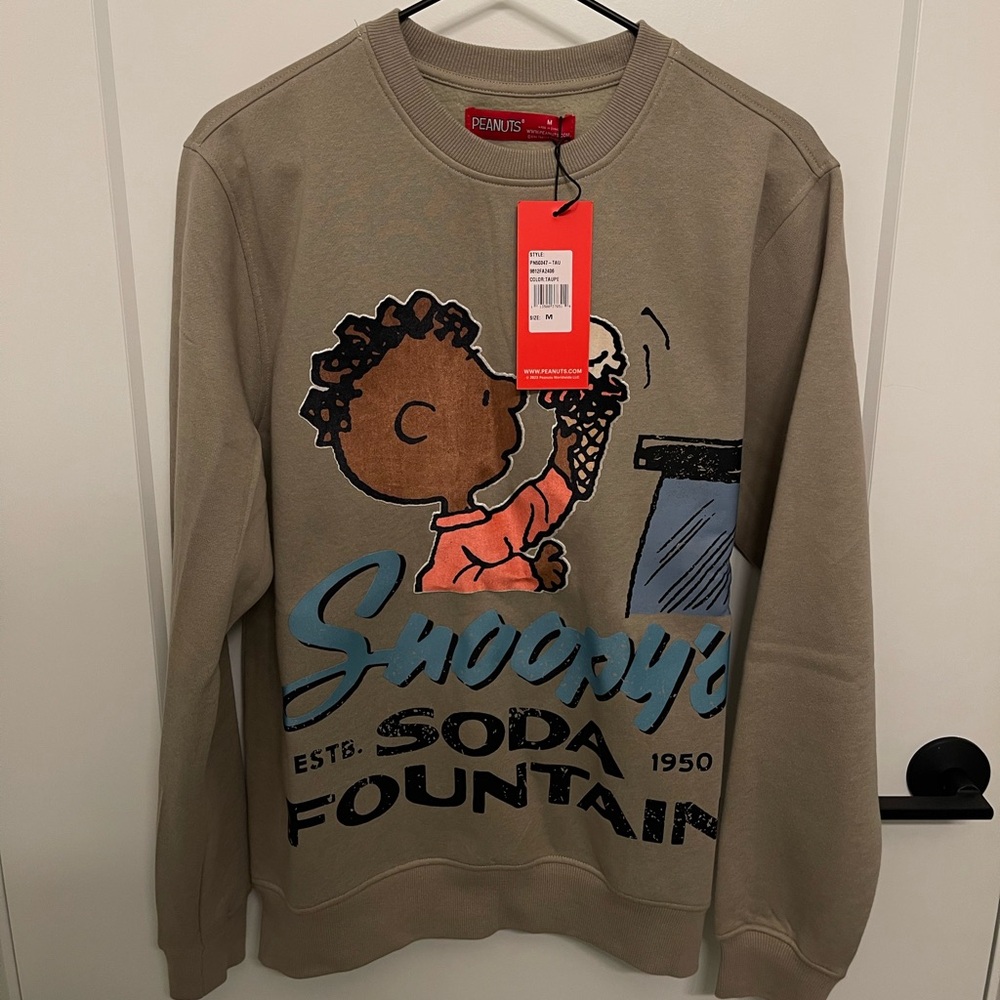 Peanuts Freeze Max Fountain Pullover - Tan (Size: M)